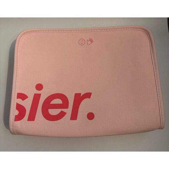 Glossier
The Beauty Bag ( Bag Only) - Picture 10 of 11